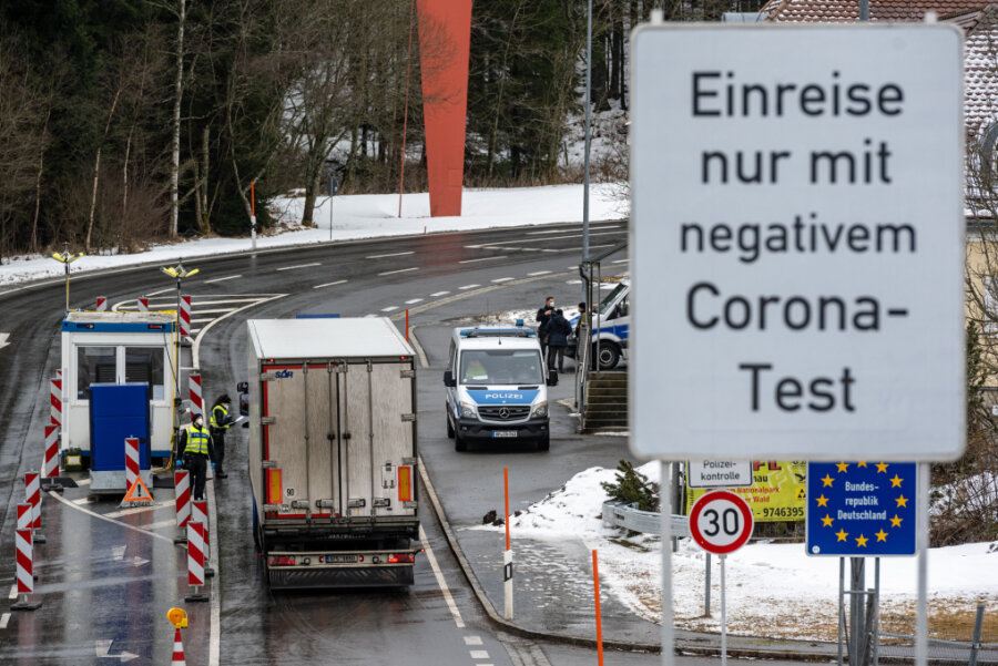 Tschechien verschärft Einreiseregeln wegen Delta-Variante - 