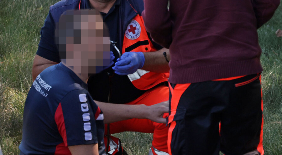 Der 36 Jahre alte Mann, der auf der A4 einen schweren Unfall verursacht hat, bei dem drei Jugendliche verletzt wurden, trug das Trikot des TSV Fortschritt Mittweida.