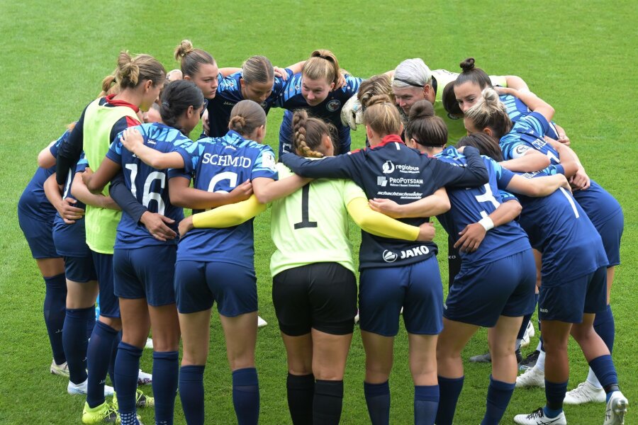 Turbine Potsdam und Jena sind zurück in der Bundesliga - Die Frauenmannschaft des FFC Turbine Potsdam schafften den direkten Wiederaufstieg.