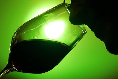 Typisch Wein aus der Ortenau: Mal mineralisch, mal elegant - Genuss für Kenner: Welcher Wein eignet sich für den persönlichen Geschmack und zu welchem Gericht?