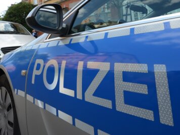 Überfall in Limbach-Oberfrohna: Unbekannter bedroht Verkäuferin mit Machete - 