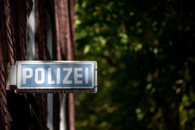 Übergriff auf Frau in Chemnitz: Hinweis führt zu 29-Jährigem - Nach einem sexuellen Übergriff auf eine 24 Jahre alte Frau am 28. August in der Nähe der Mühlenstraße in Chemnitz hat die Polizei am Mittwochabend einen Verdächtigen gestellt.