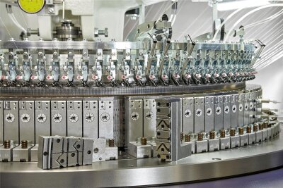 Übernahme des Chemnitzer Maschinenbauers Terrot ist in Sack und Tüten - Teil einer Rundstrickmaschine von Terrot.
