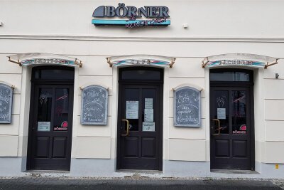 Überraschende Wende im Fall der Oelsnitzer Bäckerei Börner - Geschlossen: Die Bäckerei Börner am Oelsnitzer Markt.