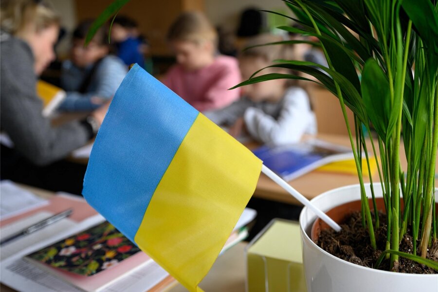 Ukrainische Schüler an Chemnitzer Schulen: Wie gut funktioniert das wirklich? - An den Chemnitzer Schulen lernen mittlerweile mehr als 2000 Kinder und Jugendliche aus der Ukraine. Sie werden größtenteils nicht mehr in gesonderten Klassen unterrichtet, sondern schrittweise in übliche Schulklassen integriert.