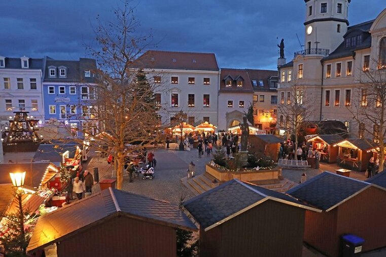 Umfrage: Gute Noten für Crimmitschauer Weihnachtsmarkt - Der Weihnachtsmarkt in Crimmitschau hat bei einer Umfrage des MDR-Sachsenradios mit der Gesamtnote 1,9 abgeschnitten.