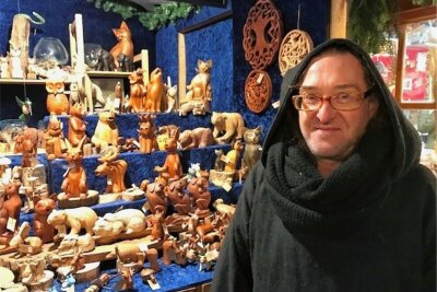 Umfrage zur Weihnachtsmarkt-Halbzeit: Top Stimmung und Angebot - Andreas Wiesner vom Lindwurm in Altenhain bei Grimma.