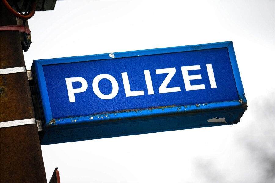 Unbekannte stehlen in Reichenbach Elektroroller - Die Polizei sucht Zeugen zum Diebstahl eines E-Rollers in Mylau.