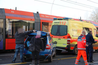 Unfälle legen Straßenbahnen auf Annaberger Straße lahm - 