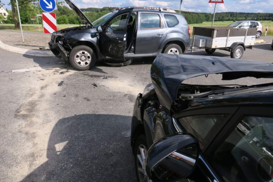 Unfall auf Autobahnzubringer S255 - 