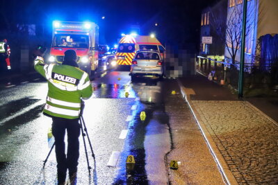 Unfall auf B 169 in Gablenz: Zwei Personen schwer verletzt - 