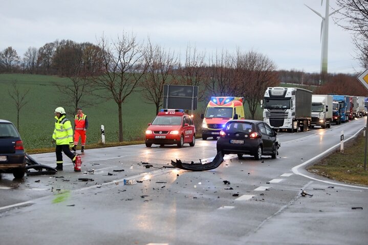 Unfall auf Kreuzung in Kuhschnappel - 