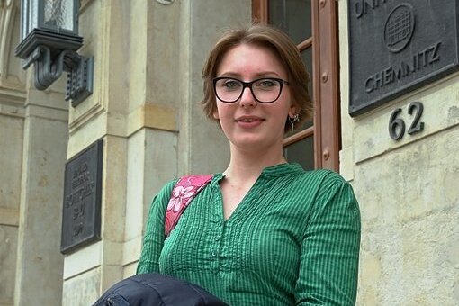 Mariia Boiko aus der Ukraine besucht derzeit regelmäßig im Gebäude an der Straße der Nationen den Sprachkurs der TU Chemnitz. Die 17-Jährige will hier Anglistik und Amerikanistik studieren. 