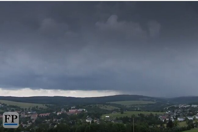 Unwetterwarnung: Schwere Gewitter im Erzgebirge und Vogtland erwartet - 