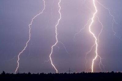 Unwetterwarnung: Starke Gewitter in Sachsen möglich - 