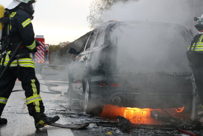 Update: Auto auf A 4 in Brand geraten - 30.000 Euro Schaden - 