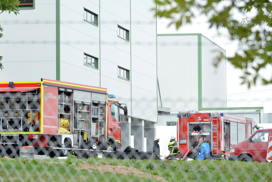 Update zum Feuerwehreinsatz: Teile der Molkerei evakuiert - Die Feuerwehr rückte am Donnerstagvormittag zur Molkerei in Freiberg aus.