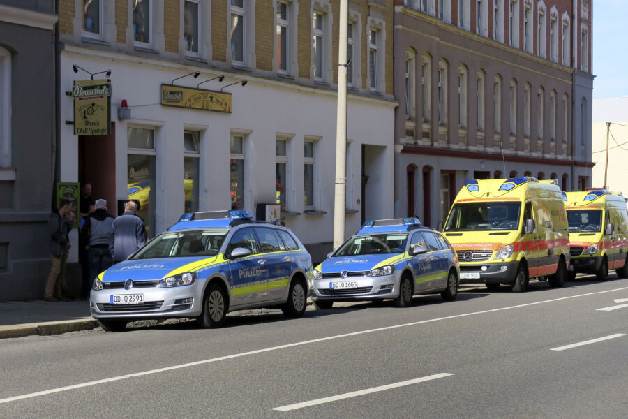 Update: Zwei Verletze nach Schlägerei auf dem Sonnenberg - Drei Männer sind am Samstagmorgen in einer Shisha-Bar auf dem Chemnitzer Sonnenberg in eine Schlägerei geraten.