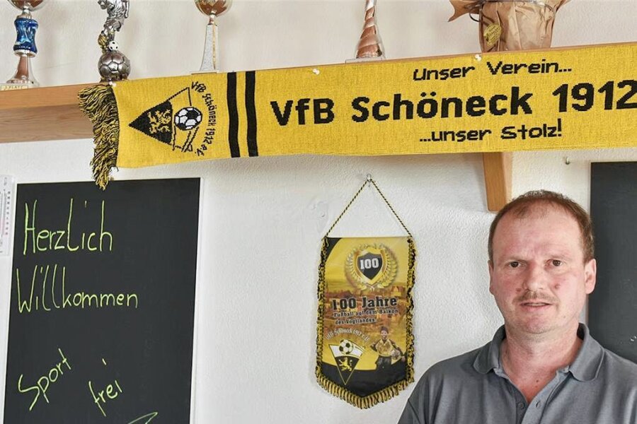 Urgestein des VfB Schöneck übernimmt Gaststätte Sportlerheim - Roberto Behrendt ist der neue Pächter der Gaststätte Sportlerheim in Schöneck. 