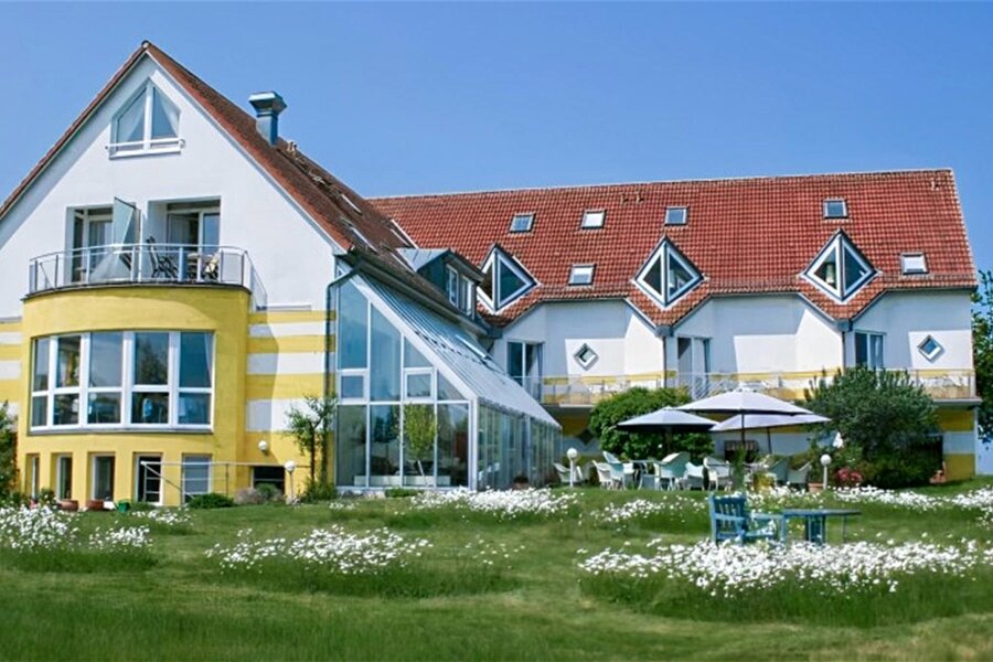 Urlaub auf Rügen: Hotelkette Travdo hat auf der Insel „einen Fuß in der Tür“ - Im März öffnet Travdo nach der Renovierung das „Inselhotel Kleiner Bodden“ auf der Insel Rügen.