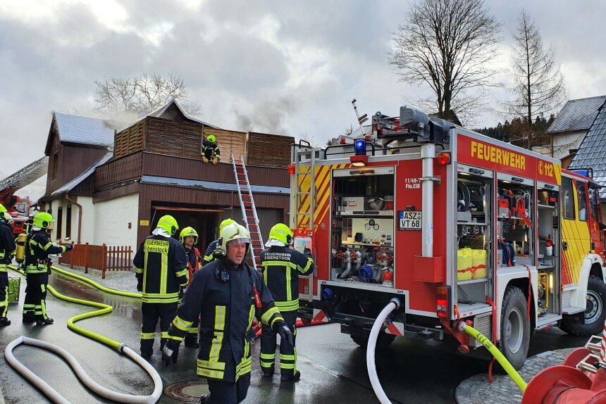 Ursache für Wohnhausbrand in Eibenstock steht noch nicht fest - 