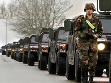 US-Armee-Konvoi fährt am Sonntag durch Frankenberg - 