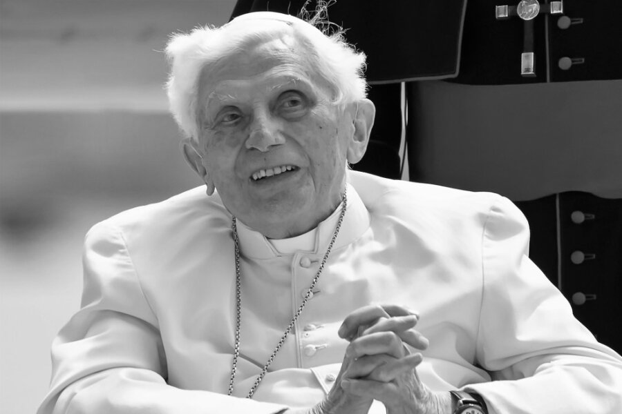Vatikan: Emeritierter Papst Benedikt XVI. gestorben - Papst Benedikt XVI
