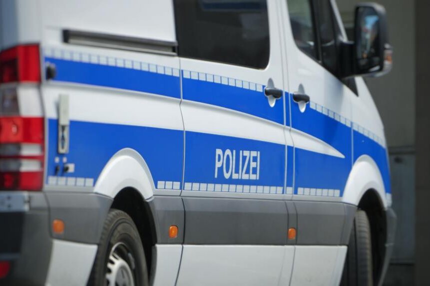 Verdacht auf Totschlag in Flöha: Mann soll seine Frau erstickt haben - 