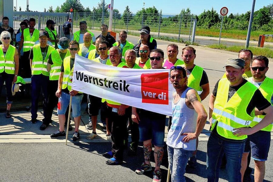 Verdi ruft zu Streik im Edeka-Zentrallager in Berbersdorf auf - 2019 streikte die Belegschaft ebenfalls für mehr Lohn.
