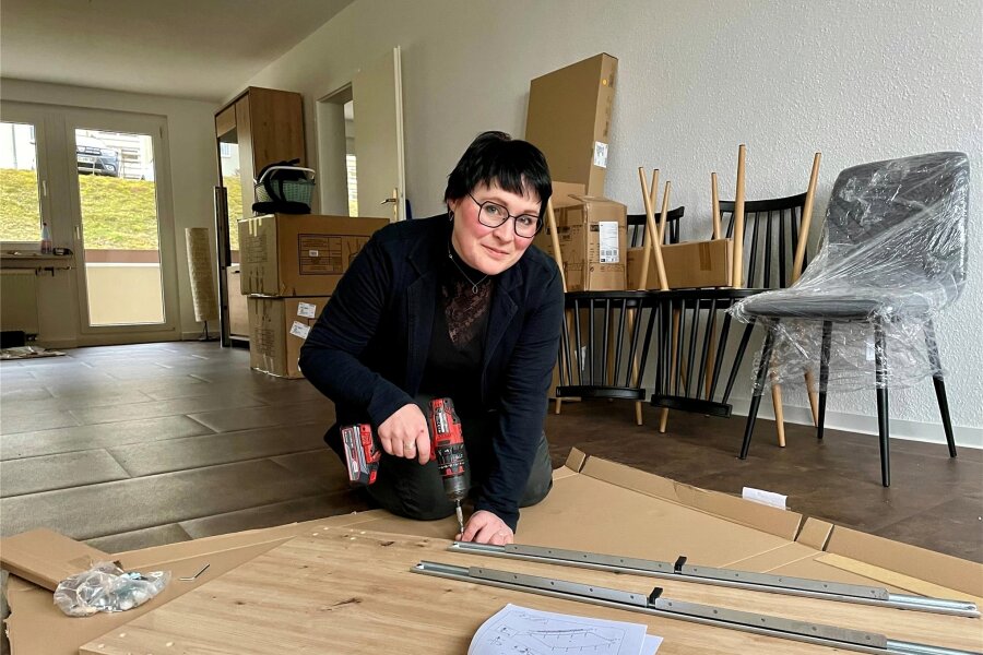 Verein Refugium öffnet einen neuen Treff in Raschau - Ina Heßelbarth, Vorsitzende des Vereins Refugium, hat derzeit noch alle Hände voll zu tun.