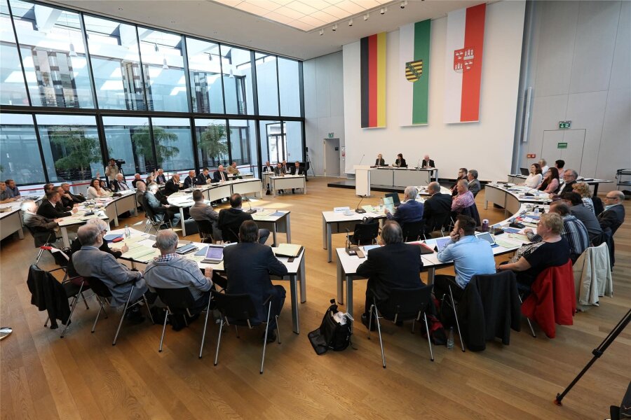 Verein will in Glauchau Kommunalpolitik einfach erklären - Der Stadtrat der Stadt Zwickau tagt im Bürgersaal des Rathauses.