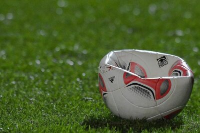 Vereine stimmen für Saison-Abbruch der Regionalliga Nordost - 