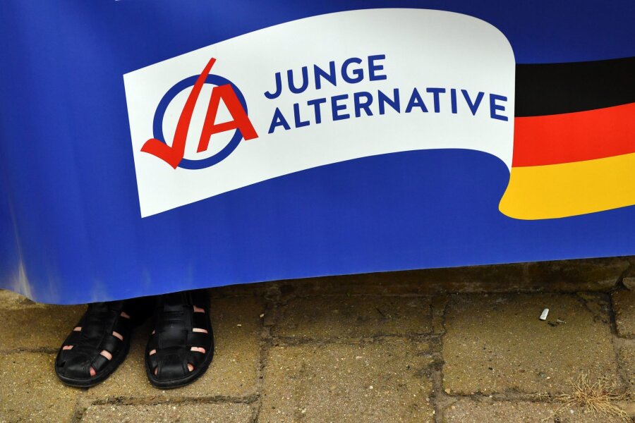 Verfassungsschutz Thüringen: AfD-Jugend ist rechtsextrem - Die AfD-Jugendorganisation Junge Alternative (JA) war seit 2021 als Verdachtsfall geführt worden.