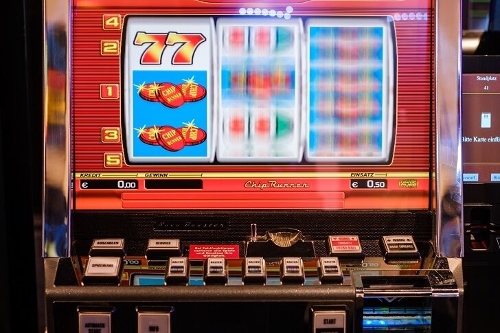 Vergnügungssteuer: Spielautomaten-Betreiber will 100.000 Euro von der Stadt Zwickau zurück - Ein Automatenbetreiber klagt vor Gericht gegen die Stadt Zwickau. 