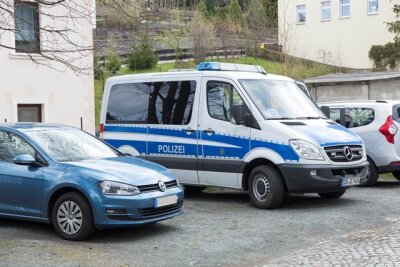 Verhaftung nach Anschlag auf geplantes Asylbewerberheim in Dörfel - 