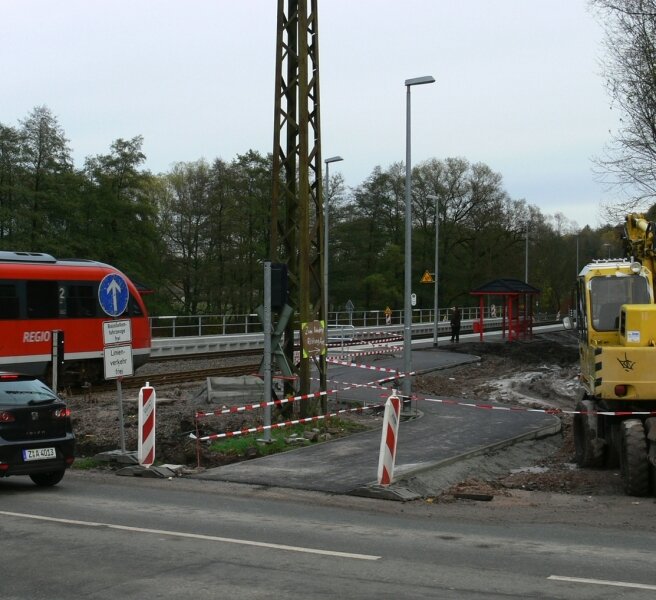 Verjüngungskur für Haltepunkt Wiesenburg - 
              <p class="artikelinhalt">Der Bahnhaltepunkt in Wiesenburg soll ein zeitgemäßes Äußeres erhalten.</p>
            