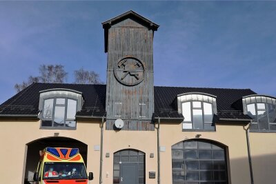 Verkauf in Waldenburg ist perfekt: Rettungswache wechselt Eigentümer - Das ehemalige Feuerwehrgerätehaus am Kirchplatz wird für 159.000 Euro an den Rettungszweckverband verkauft.