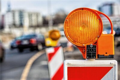 Verkehrseinschänkungen in Aue-Bad Schlema: Drei Straßen ab Dienstag dicht - Bauarbeiten führen in Aue-Bad Schlema zu Verkehrseinschränkungen. 