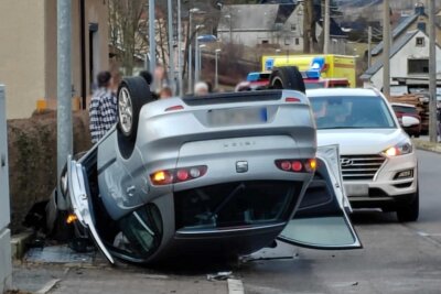 Verkehrsunfall in Neudorf – Seniorin im Krankenhaus - Der Unfall ereignete sich im Shemataler Ortsteil Neudorf.