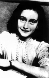 Verlag zieht strittiges Buch zum Verrat an Anne Frank wieder zurück -  Das jüdische Mädchen Anne Frank, das durch ihre Tagebuchaufzeichnungen im Versteck ihrer Familie in Amsterdam (Niederlande) während des Zweiten Weltkriegs bekannt wurde (undatiertes Archivfoto).