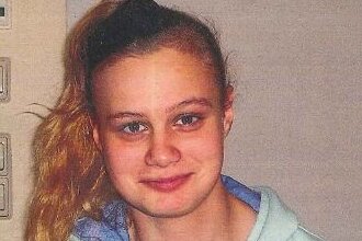 Vermisst: Chemnitzer Polizei sucht Sophie Bräuer - Die 16-jährige Sophie Bräuer wird vermisst. Möglicherweise hält sie sich in Chemnitz oder im Umland auf.