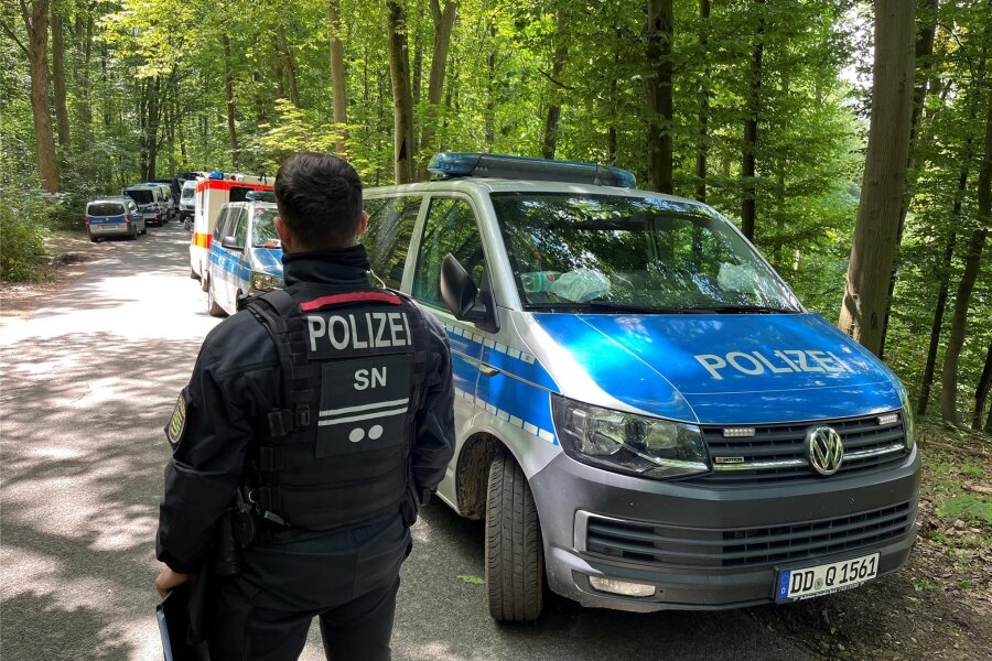 Vermisste Valeriia aus Döbeln ist tot - Polizei geht von Verbrechen aus - Auch am Mittwoch sind die Einsatzkräfte mit einem Großaufgebot am Fundort der Leiche unterwegs.