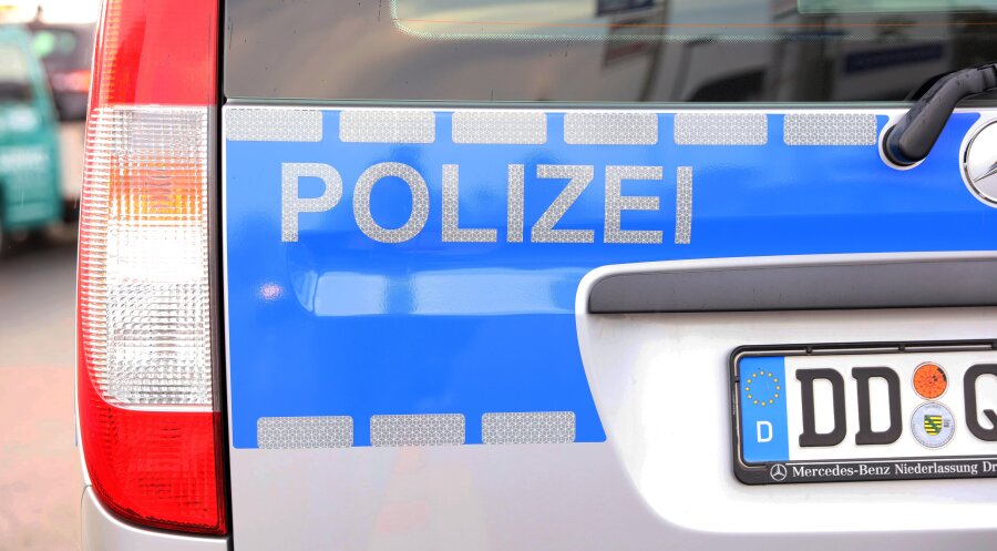 Vermisster Mann tot aufgefunden - Ein 52-jähriger Mann, der nach Polizeiangaben seit dem Wochenende vermisst wurde, ist am Mittwochvormittag im Glauchauer Ortsteil Niederlungwitz tot aufgefunden worden.