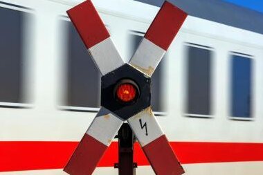 Verspätungen auf der Eisenbahnstrecke Chemnitz-Leipzig sollen noch bis zum Abend dauern - 