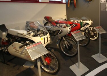 Verstärkung auf groben Stollen - Während im Textil- und Rennsportmuseum in Hohenstein-Ernstthal historische Straßenrennmotorräder zu sehen sind, geht es in Zschopau um Enduros.