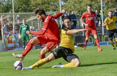 VfB Auerbach atmet durch - Der VfB Auerbach gewann in Meuselwitz 4:2.