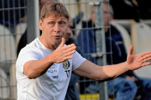 VfB will es ohne externe Profis schaffen - Trainer Sven Köhler hatte im bisherigen Saisonverlauf an der Seitenlinie jede Menge zu tun.