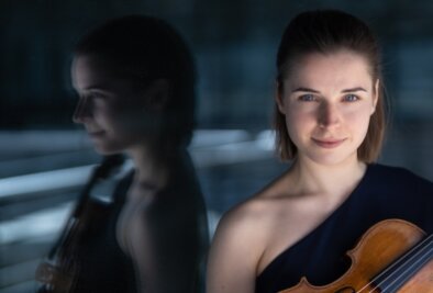 "Vier Jahreszeiten" und "Allegro" zum Auftakt - Charlotte Thiele spielt auf einer französischen Violine von 1775, einer großzügigen Leihgabe. 
