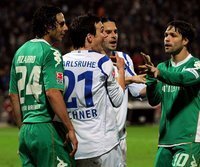 Vier Spiele Sperre für "Würger" Diego - Diego (r.) nach seiner Attacke gegen Christian Eichner