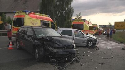 Vier Verletzte bei Unfall nahe Dennheritz - 